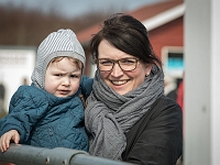 Publikum 1 april 2017 : Bornholms brandpark, 1 april 2017, Torben Ager, Travfoto Bornholm, publikum