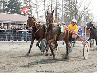 Troika ulvholm med leif nyboe 1 april 2017  TKA 3486 : Bornholms brandpark, 1 april 2017, Torben Ager, Travfoto Bornholm, Troika ulvholm med leif nyboe 1 april 2017